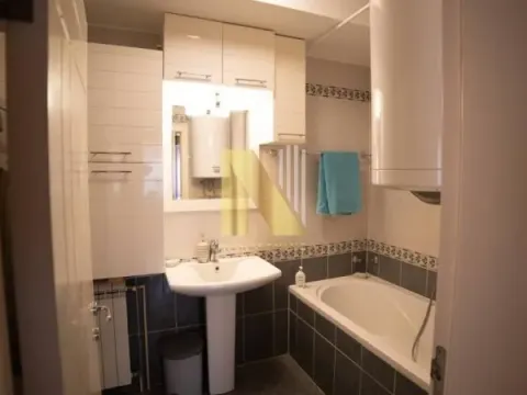 Sale, four bedroom apartment, 105m², Centar, Novi Sad - image 11