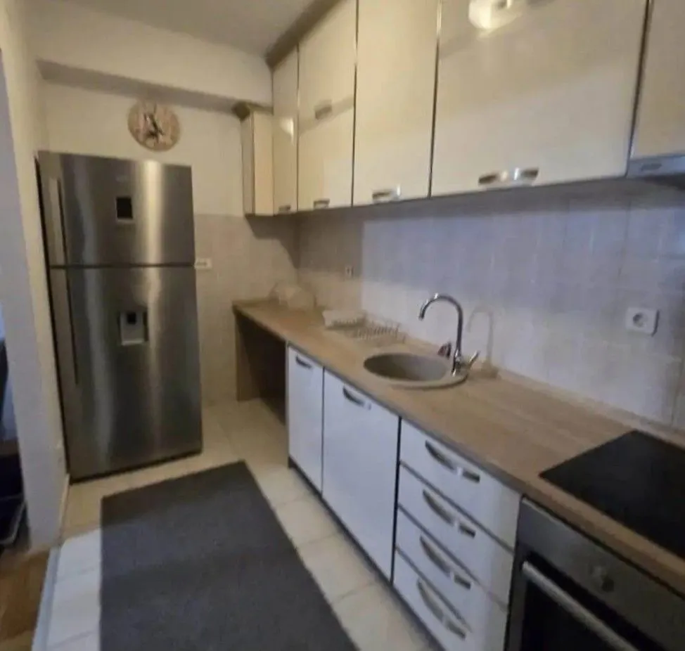 Izdavanje, dvosoban stan, 70m², City Kvart, Podgorica