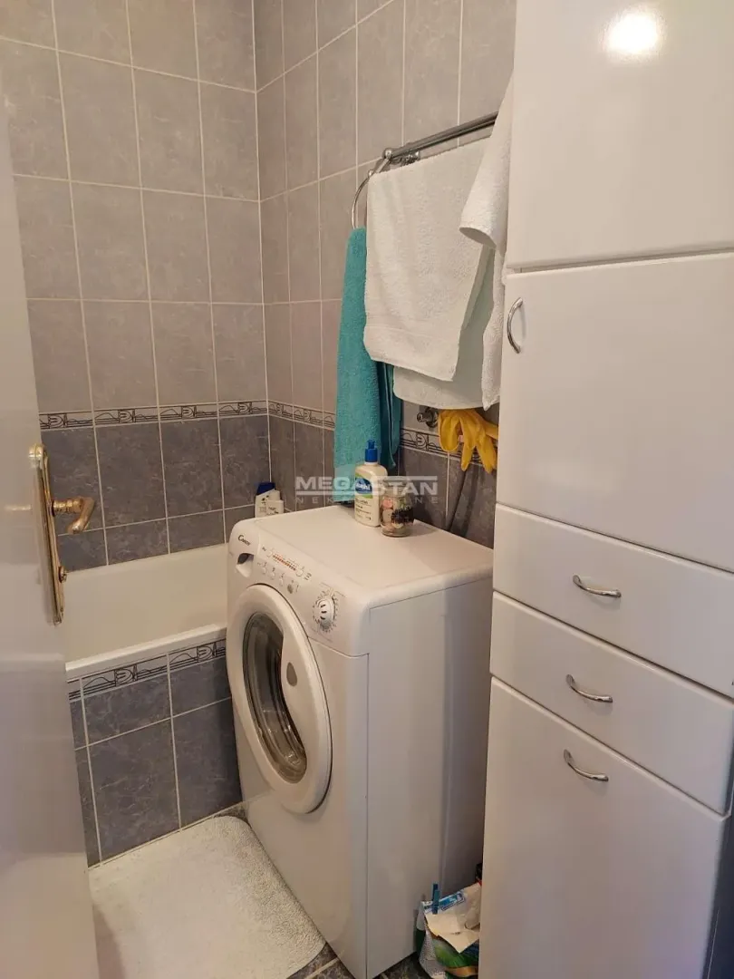Prodaja, dvosoban stan, 65m², Novi Beograd Sve Podlokacije, Beograd
