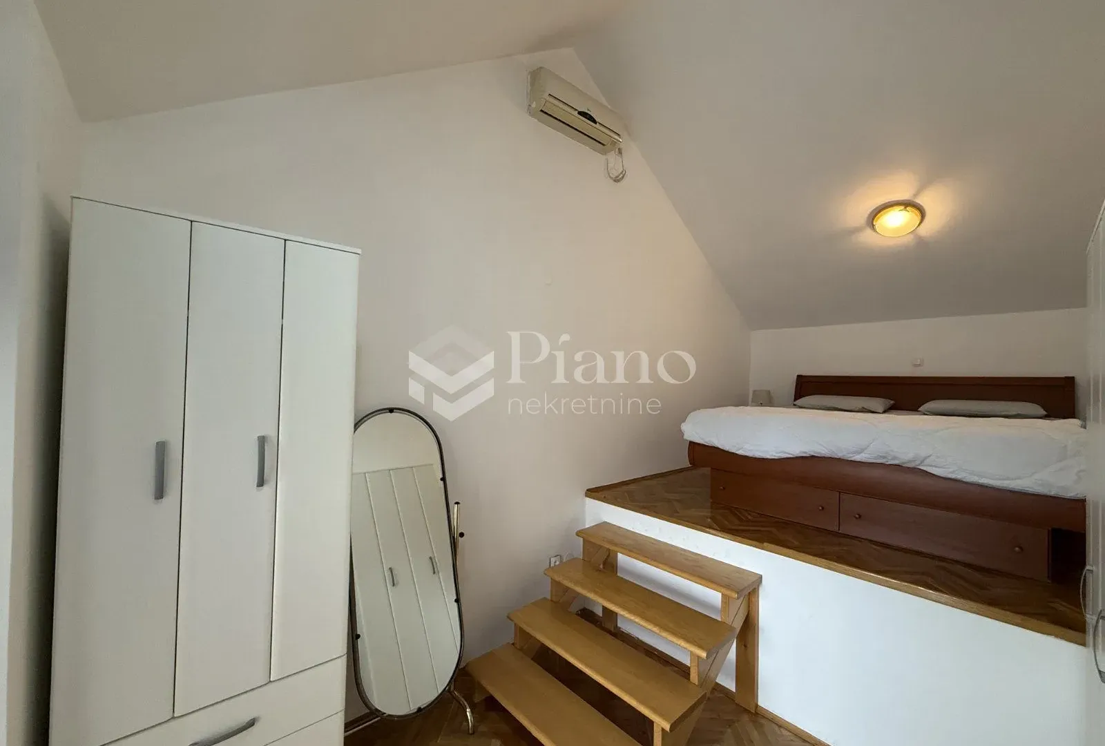 Rent, apartment, 300m², Gorica C, Podgorica