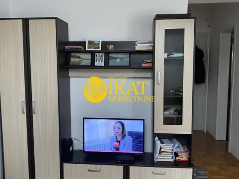 Rent, one bedroom apartment, 33m², Zemun Sve Podlokacije, Beograd - image 2