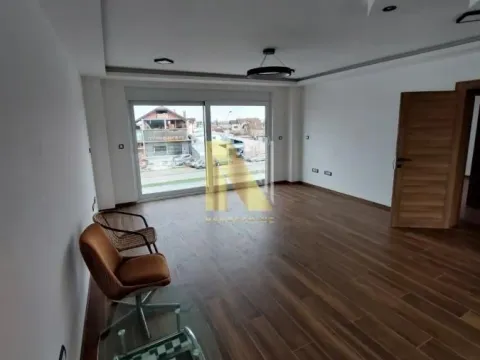 Izdavanje, poslovni prostor, 250m², Veternik, Novi Sad Sve Podlokacije - image 4