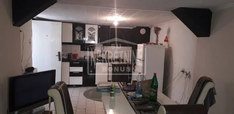 Prodaja, trosoban stan, 70m², Novo Selo, Subotica