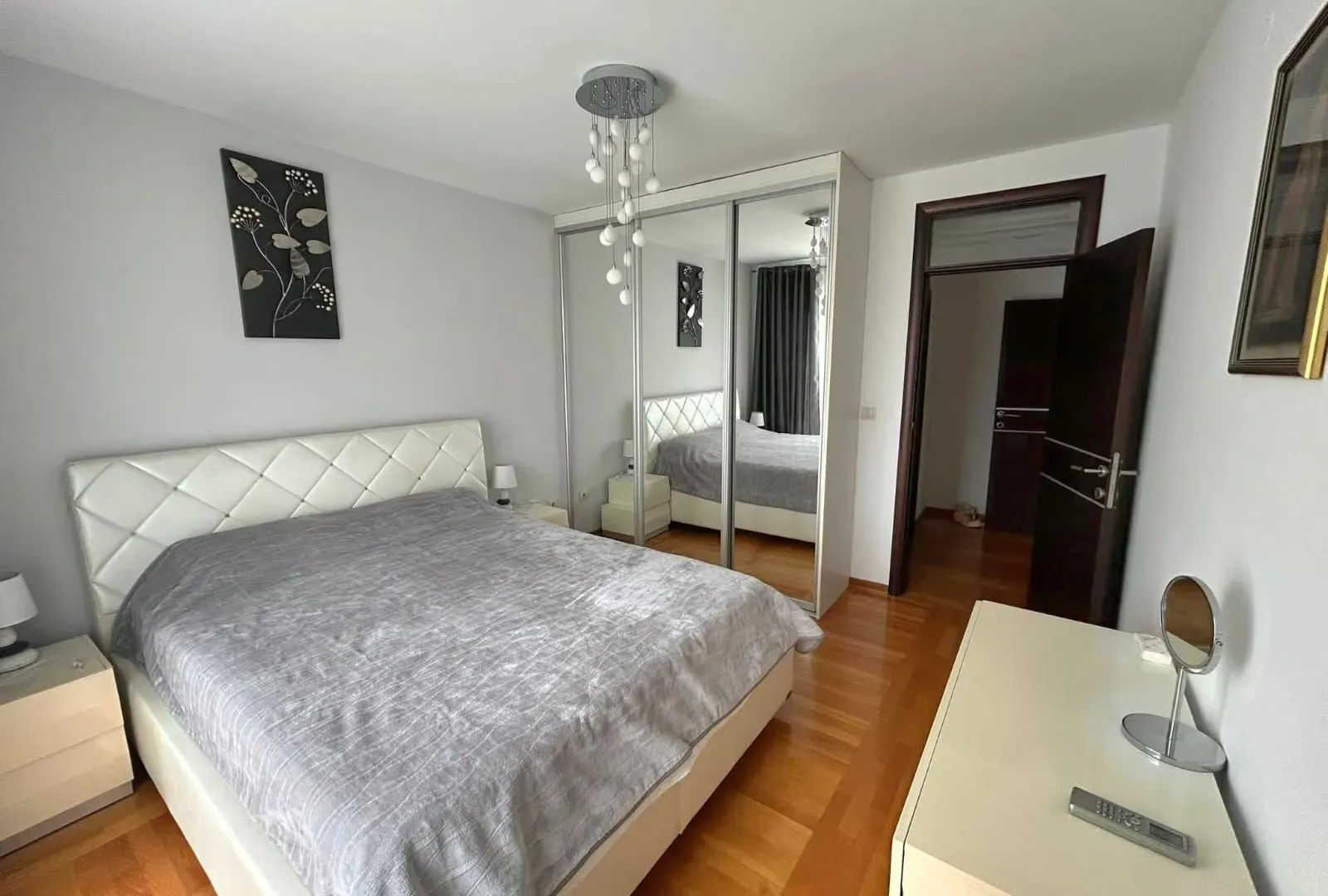 Sale, two bedroom apartment, 87m², Bečići, Budva