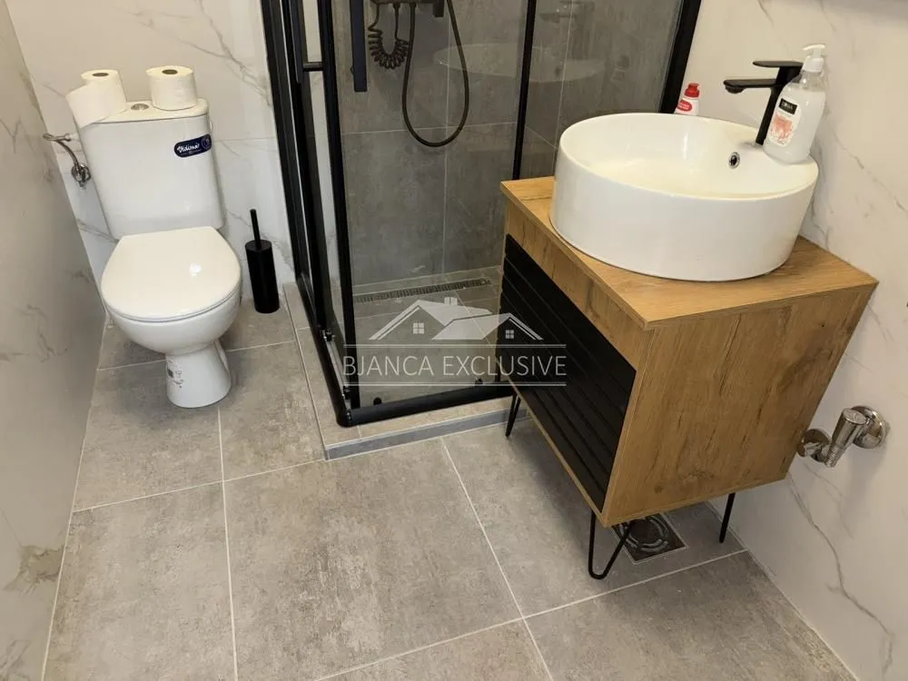Prodaja, trosoban stan, 65m², Zvezdara Sve Podlokacije, Beograd