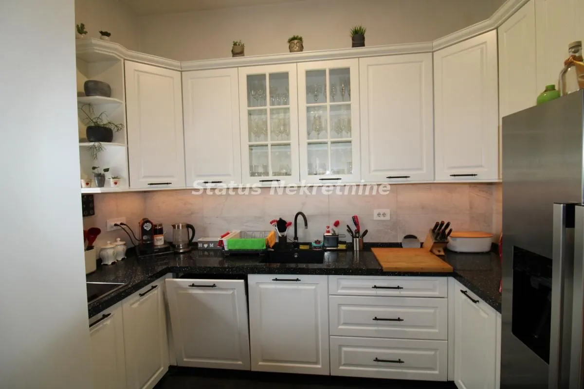 Prodaja, četvorosoban stan, 155m², Telep, Novi Sad Sve Podlokacije