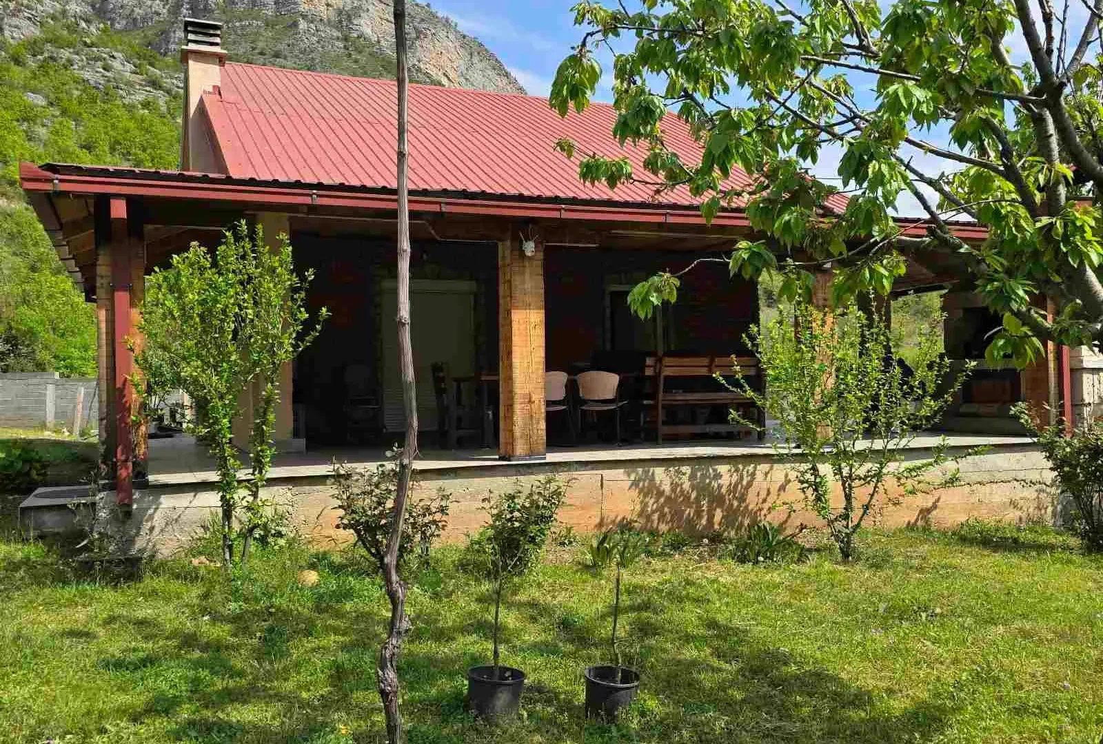 Prodaja, kuća, 112m², Podgorica, Crna Gora