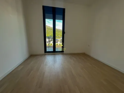 Prodaja, jednosoban stan, 48m², Tološi, Podgorica - image 2