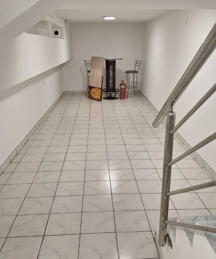 Sale, office space, 42m², Novo naselje, Novi Sad