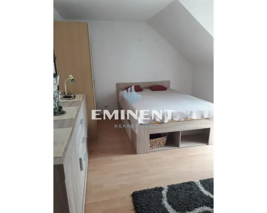 Prodaja, kuća, 322m², Grošnica, Kragujevac