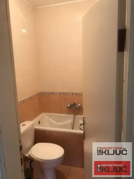 Rent, one bedroom apartment, 30m², Bulevar Oslobodjenja, Novi Sad Sve Podlokacije - image 8