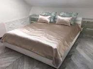 Izdavanje, trosoban stan, 240m², Kalenić Pijaca, Vračar Sve Podlokacije - image 14