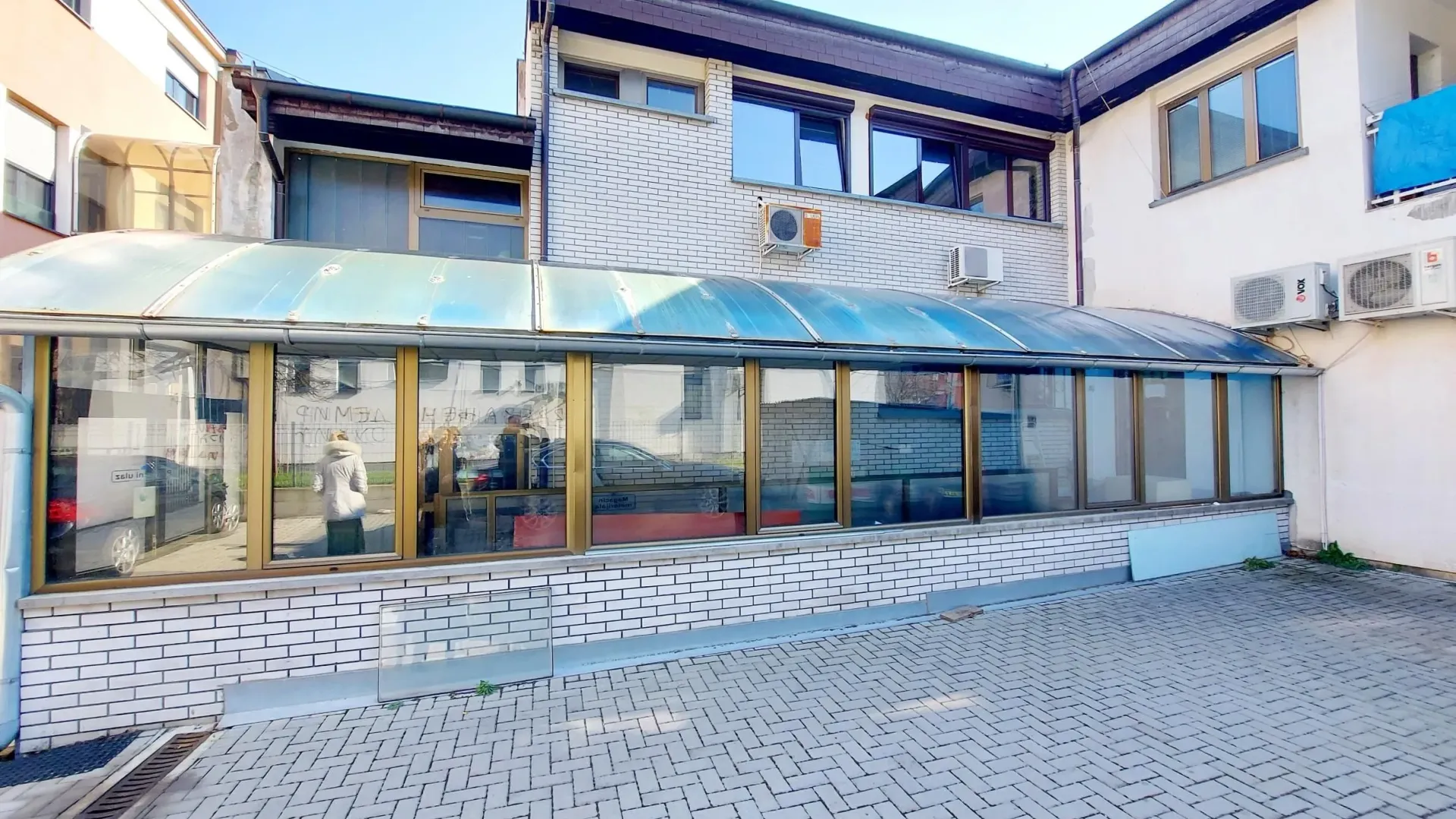 Izdavanje, poslovni prostor, 831m², Trstenik, Srbija