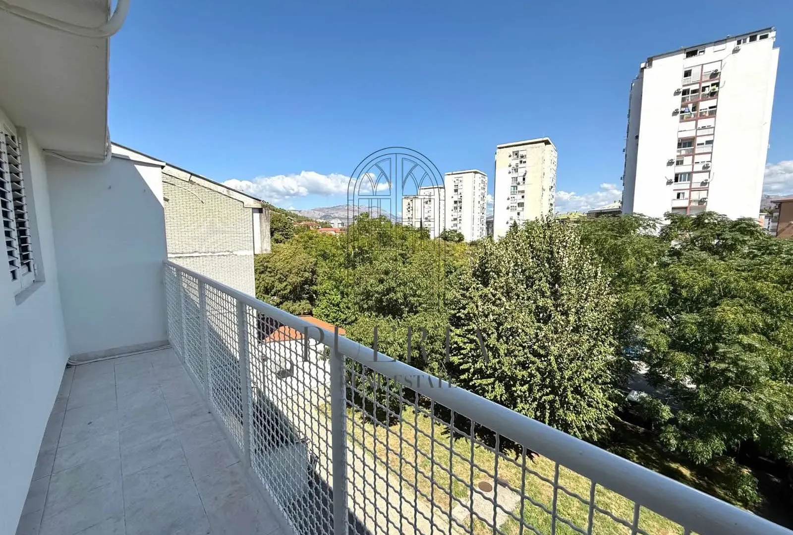 Izdavanje, trosoban stan, 114m², Preko Morače, Podgorica