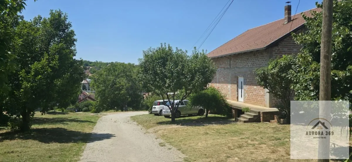 Prodaja, kuća, 312m², Novi Sad, Srbija