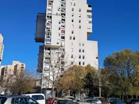 Prodaja, dvosoban stan, 70m², Blok 5, Podgorica - image 2