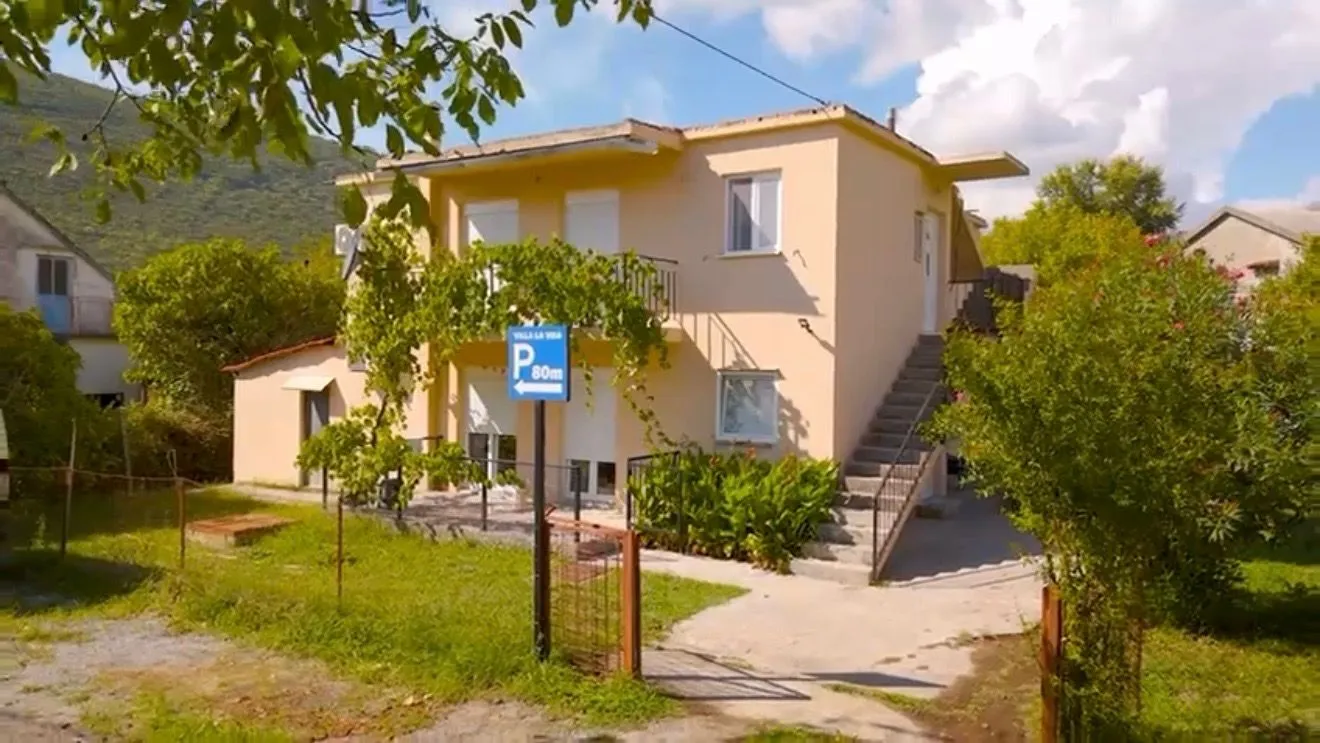 Sale, house, 216m², Lastva Grbaljska, Kotor