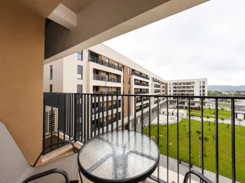 Izdavanje, jednosoban stan, 46m², New City, Podgorica - image 10