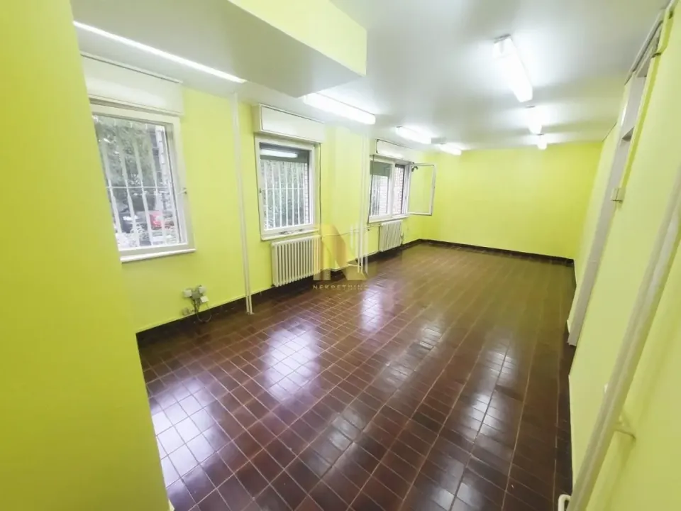 Rent, office space, 33m², Sajmište, Novi Sad