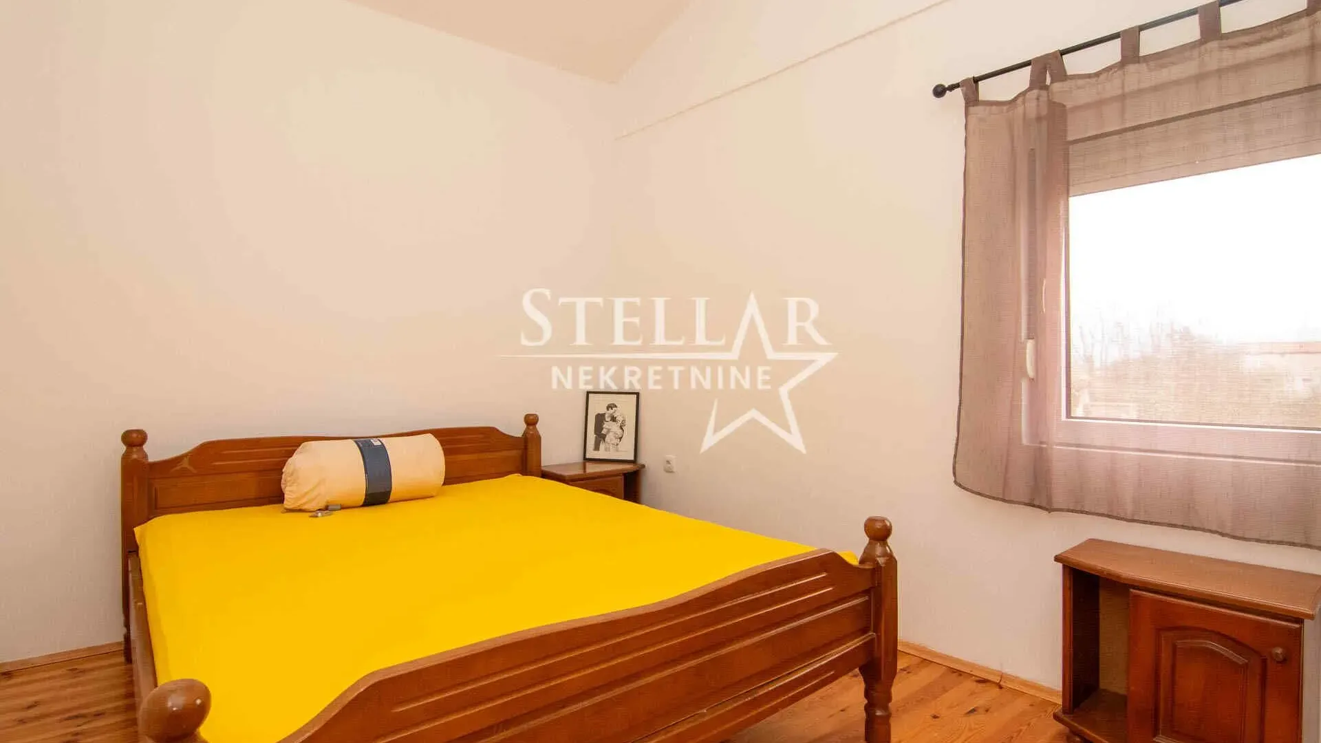 Rent, house, 300m², Donji Kokoti, Podgorica