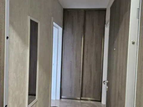 Prodaja, dvosoban stan, 70m², Tološka šuma, Podgorica - image 3