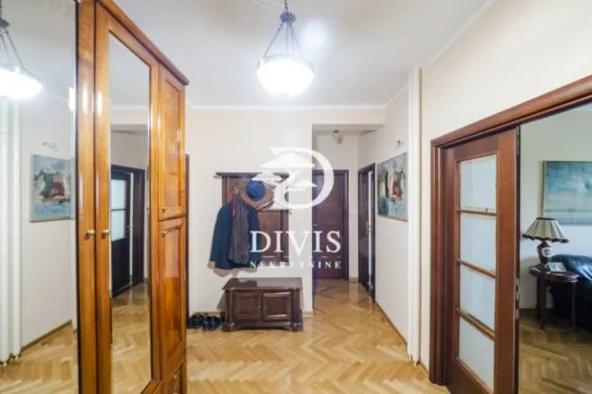 Sale, three bedroom apartment, 98m², Dedinje Sve Podlokacije, Beograd