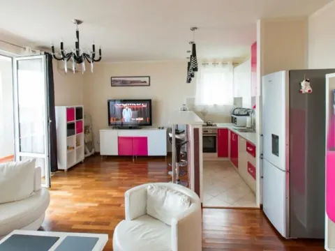 Sale, three bedroom apartment, 90m², Petrovac, Budva - image 2