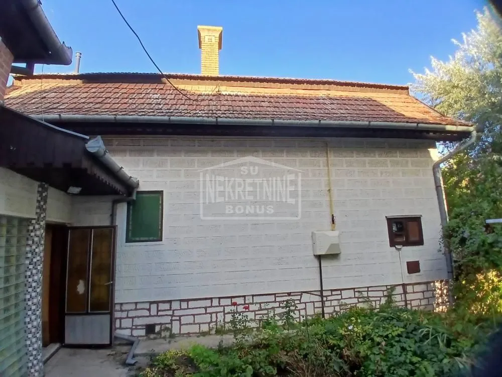 Prodaja, kuća, 258m², Mali Radanovac, Subotica