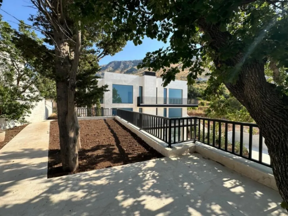 Sale, house, 443m², Reževići, Budva