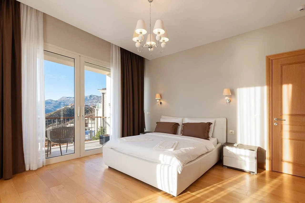 Prodaja, kuća, 600m², Blizikuće, Budva