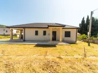 Prodaja, kuća, 130m², Tološi, Podgorica - image 1