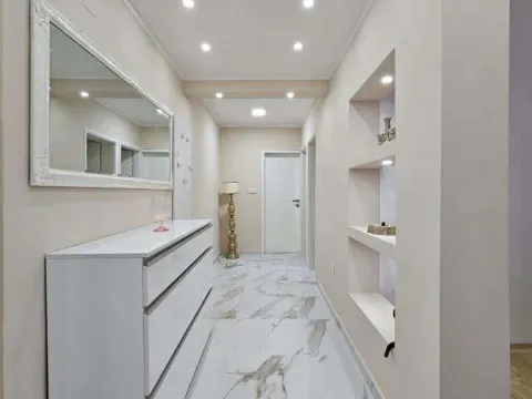 Izdavanje, dvosoban stan, 70m², Ljubović, Podgorica - image 7