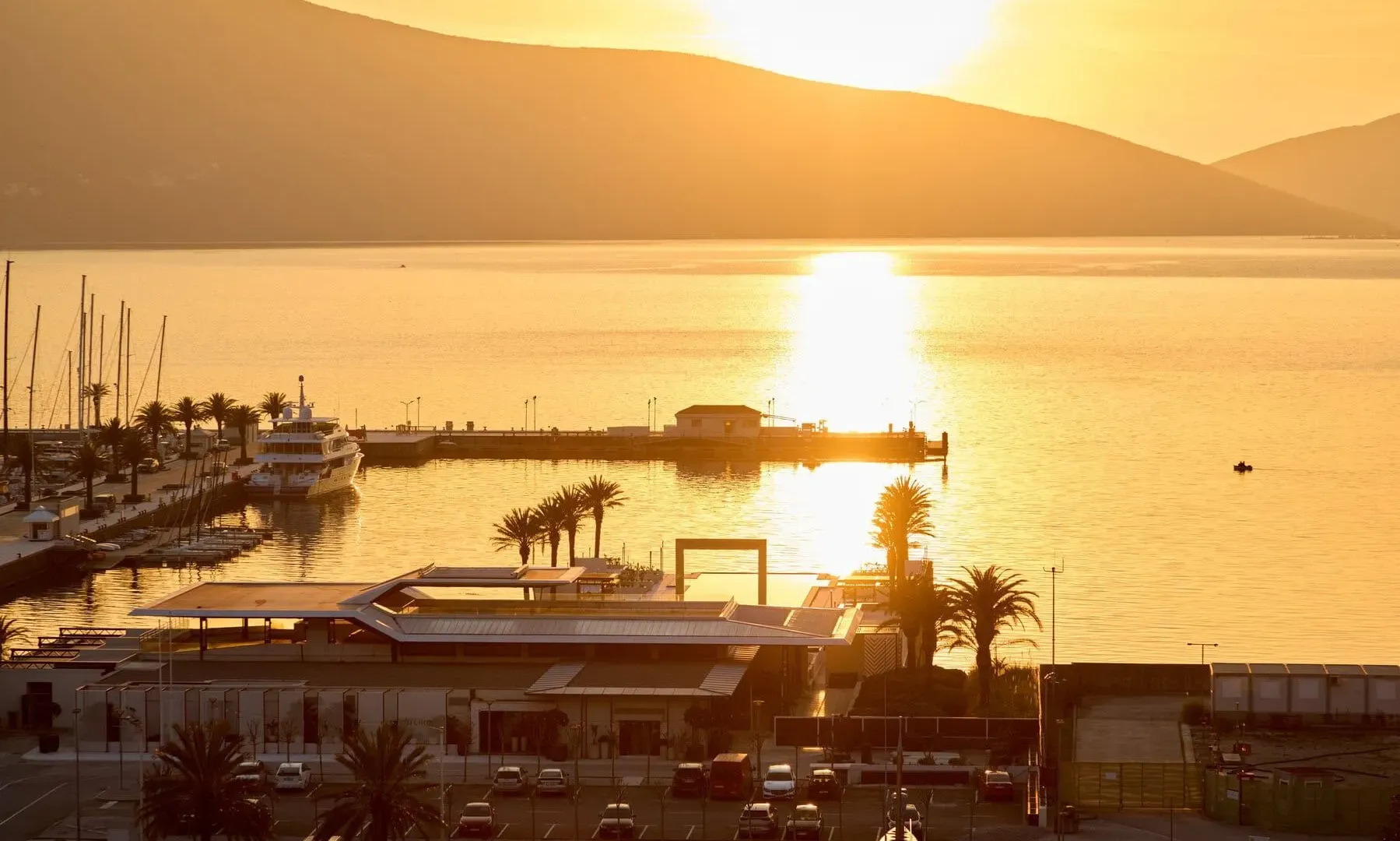 Prodaja, dvosoban stan, 81m², Porto Montenegro, Tivat