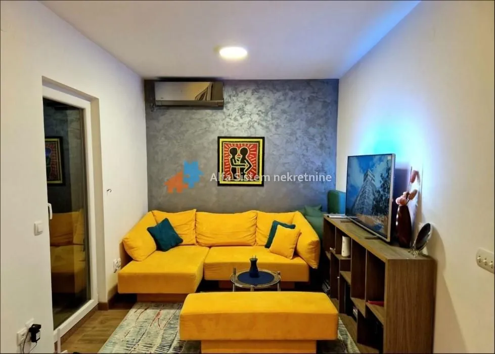 Izdavanje, dvosoban stan, 77m², Vukov Spomenik, Zvezdara Sve Podlokacije