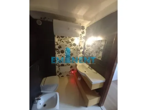 Izdavanje, četvorosoban stan, 120m², Senjak, Beograd - image 12