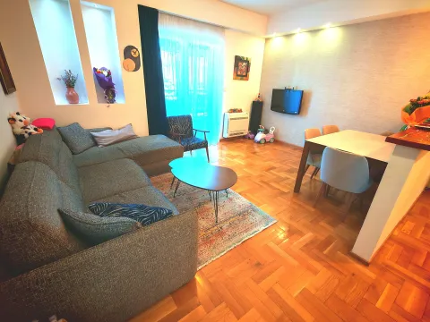 Sale, two bedroom apartment, 64m², Blok 9, Podgorica - image 2