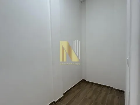 Izdavanje, poslovni prostor, 81m², Bulevar patrijarha Pavla, Novi Sad Sve Podlokacije - image 4