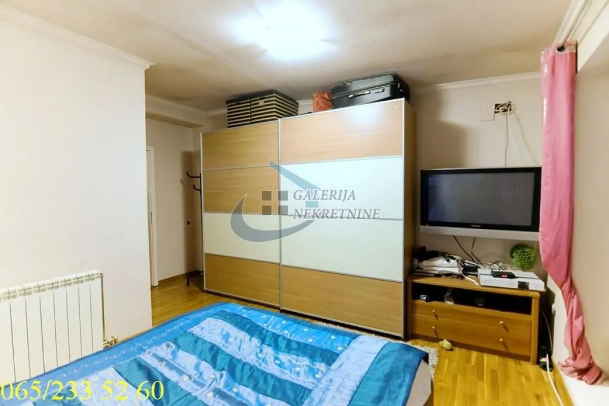 Sale, four bedroom apartment, 202m², Savski Venac, Beograd
