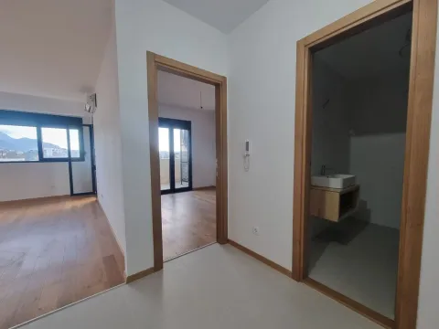 Prodaja, jednosoban stan, 55m², Tivat, Crna Gora - image 8