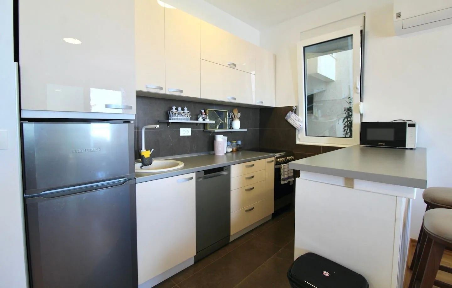 Daily-rent, two bedroom apartment, 100m², Dobre Vode, Bar