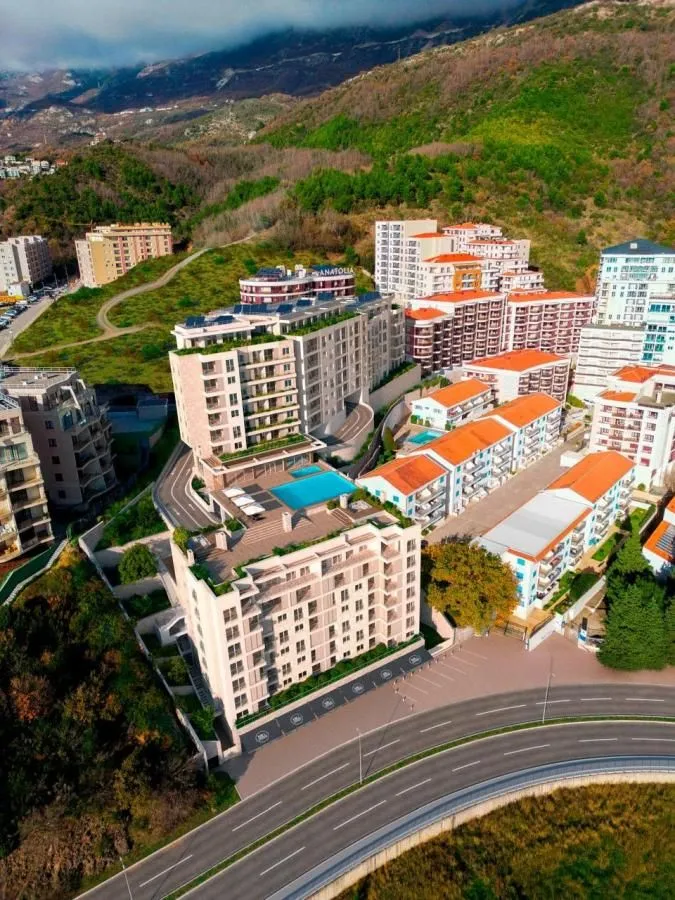 Sale, one bedroom apartment, 52m², Bečići, Budva