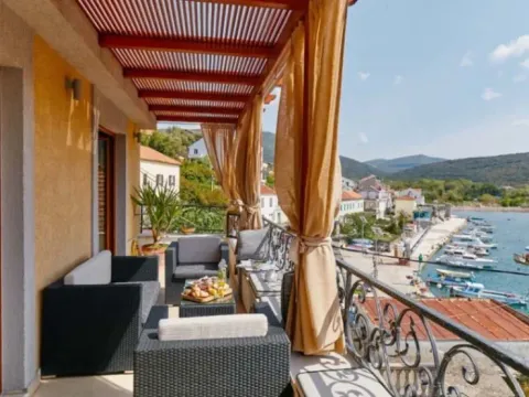 Rent, house, 265m², Bigova, Kotor