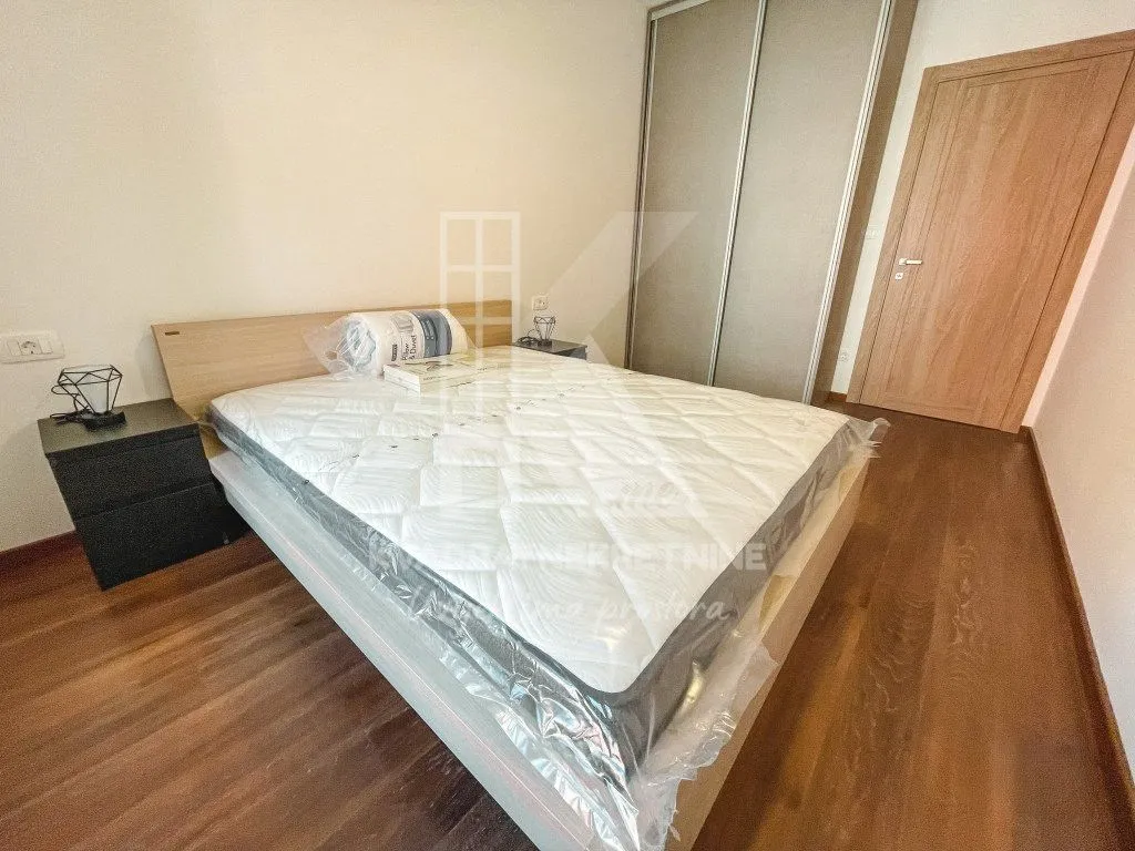 Izdavanje, jednosoban stan, 53m², Master Kvart, Podgorica