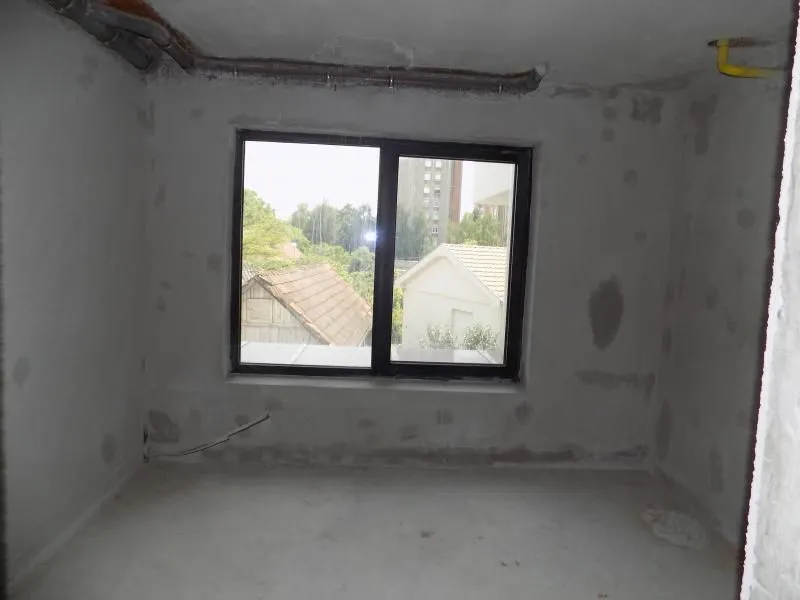 Izdavanje, poslovni prostor, 215m², Paraćin, Srbija