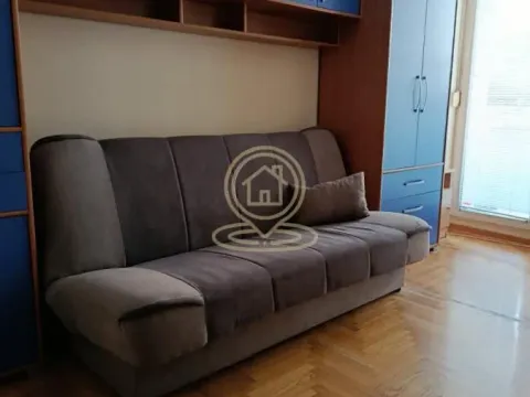Izdavanje, trosoban stan, 73m², Centar, Novi Sad - image 6