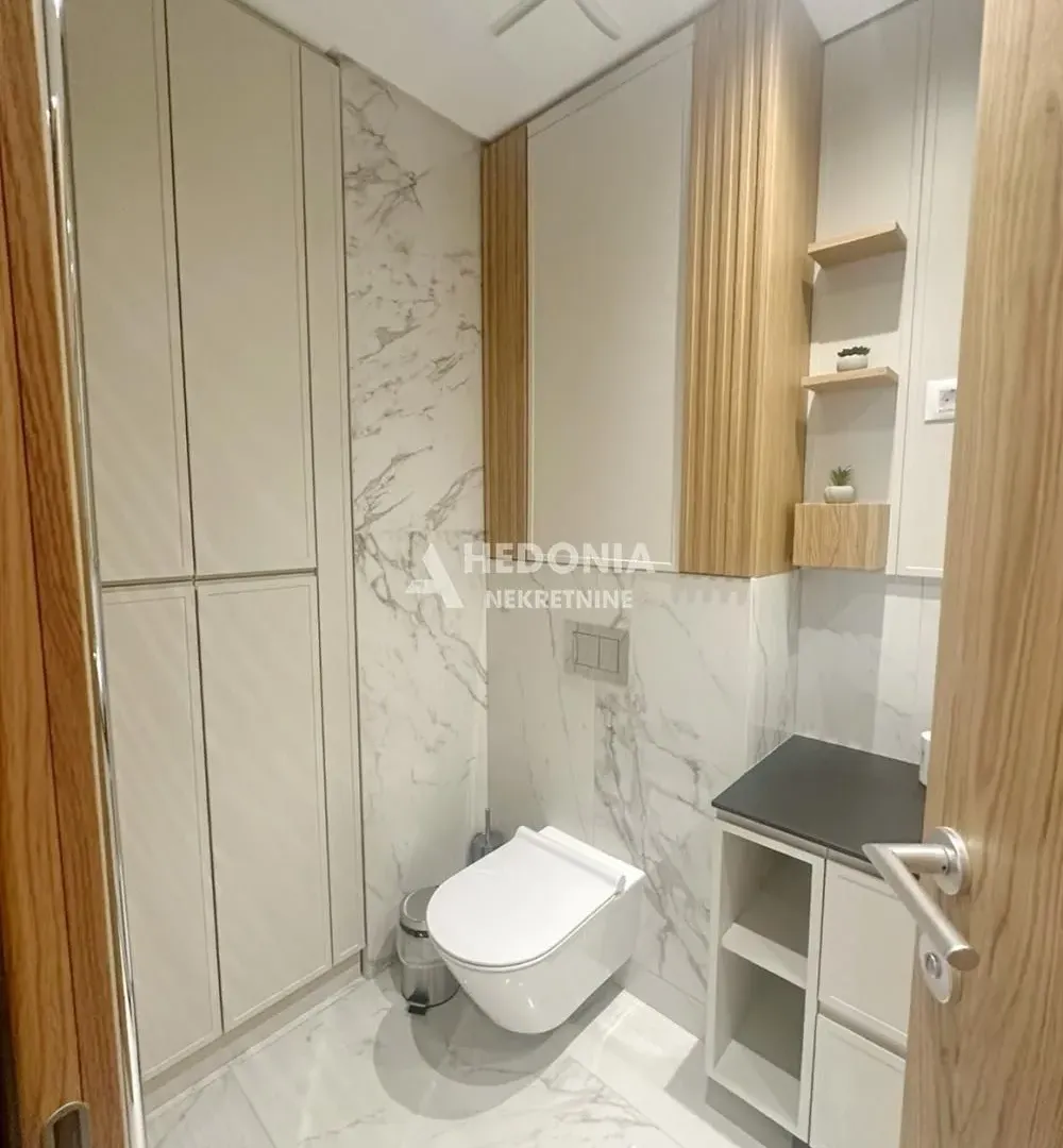 Rent, office space, 94m², Kalenić Pijaca, Vračar Sve Podlokacije