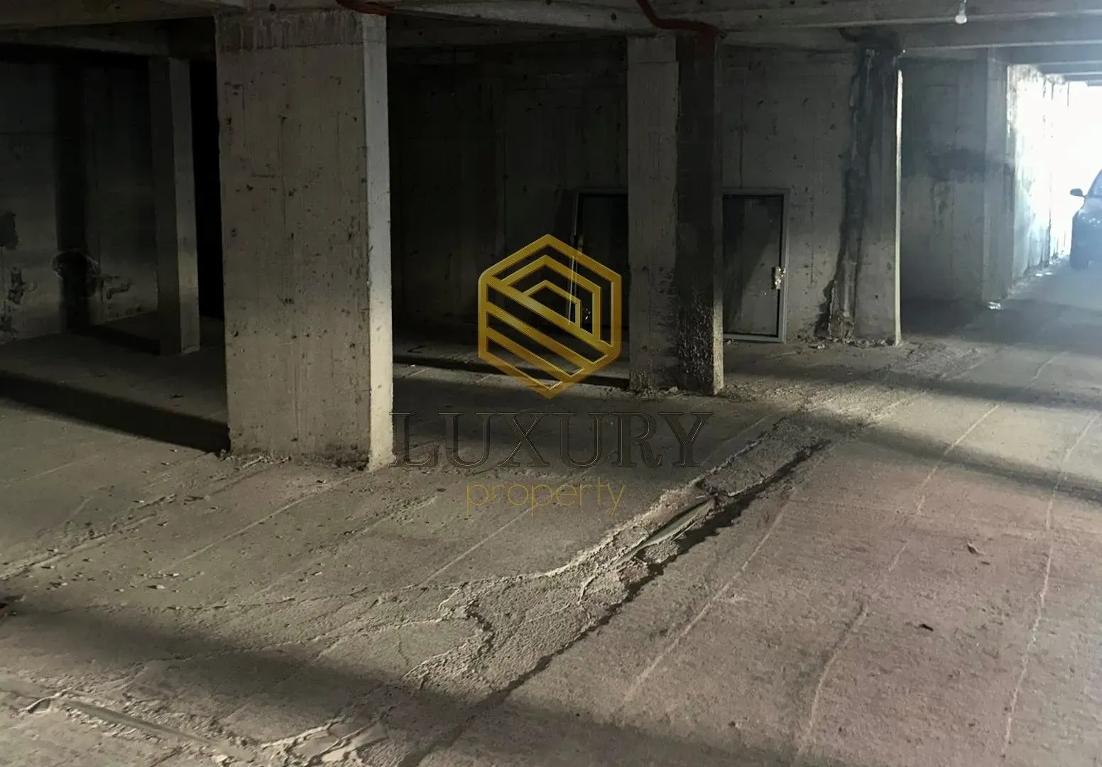 Sale, office space, 400m², Drač, Podgorica