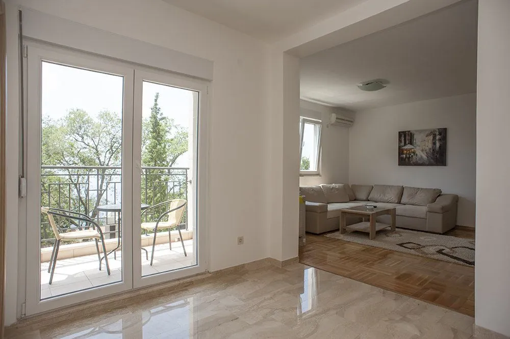 Sale, house, 400m², Perazića do, Budva
