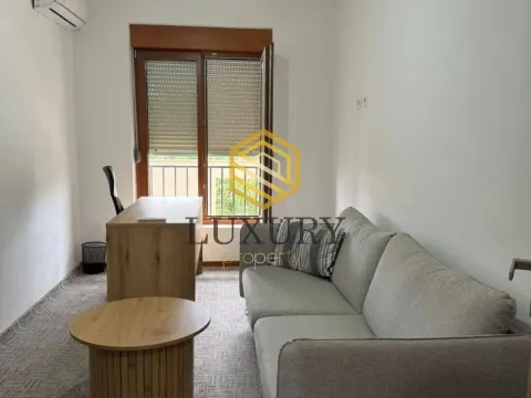 Rent, office space, 70m², Master Kvart, Podgorica - image 6