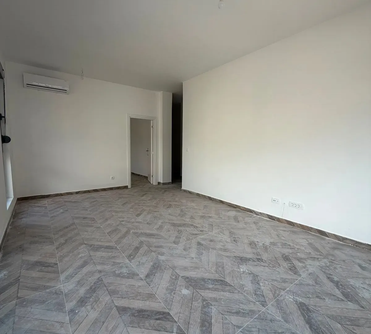 Prodaja, jednosoban stan, 53m², Centar, Budva
